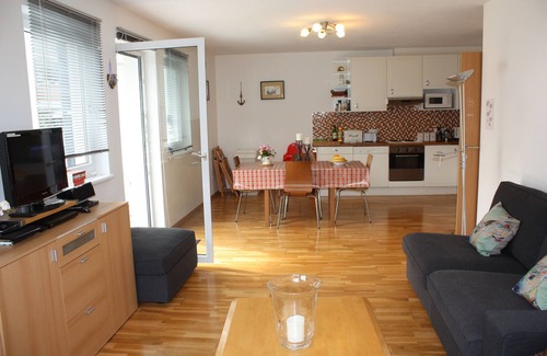 Zell am See Apartment | Modern, spacious apartment - 250m from town centre, 300m from ski lifts