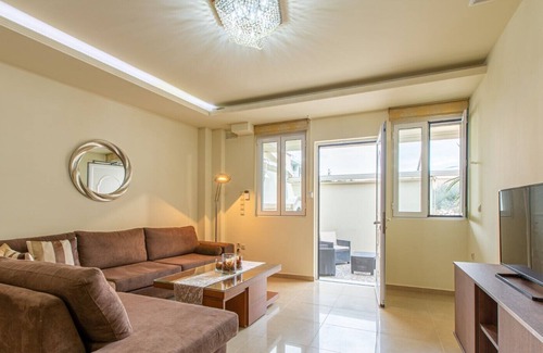 Mourniai Apartment | Modern spacious apartment in Chania ★ Walk to everything ★ BBQ