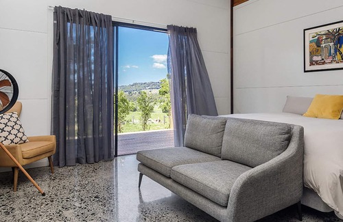 Myocum House | Modern spacious country home with fig trees & valley views - central Byron Shire
