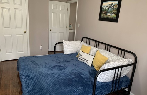 McDonough House | Modern, Spacious Home -- 5 min walk from tennis courts and comm. pool