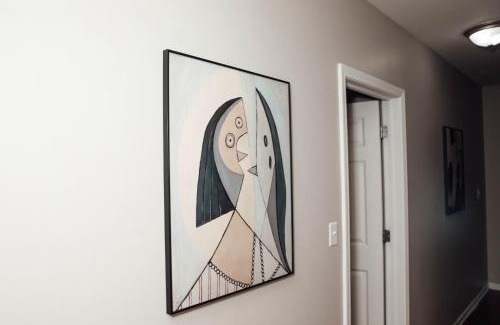 Grand Boulevard Apartment | Modern & Spacious Stay in Historic Bronzeville