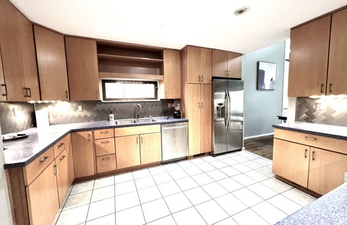 West Lafayette House | Modern Spacious Retreat right next to Purdue & Nature, full size 14-game Arcade!