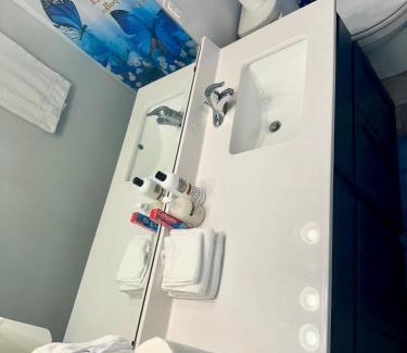 Killeen House | Modern Stay in Killeen