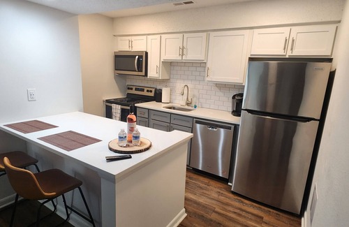 Huntsville Apartment | MODERN STUDIO - 2 BEDS - CLOSE TO DWNTWN!