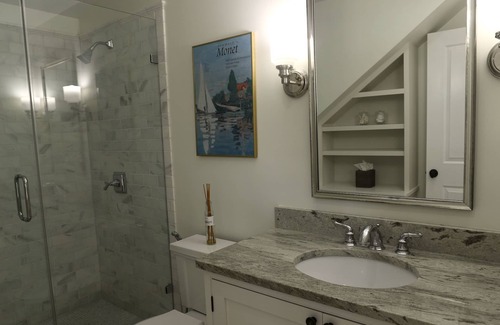 Annapolis Apartment | Modern studio apartment 5 minute walk to downtown Annapolis