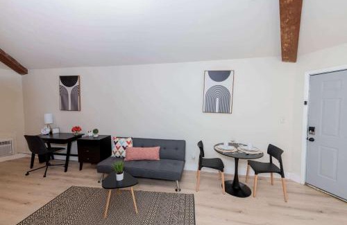 Huntsville Apartment | Modern Studio Apartment near Merrimack Park
