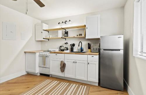 Huntsville Apartment | Modern Studio Apartment near Merrimack Park