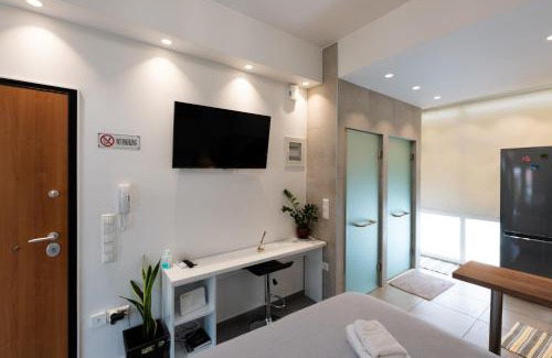 Platia Viktorias Apartment | Modern studio apartment A