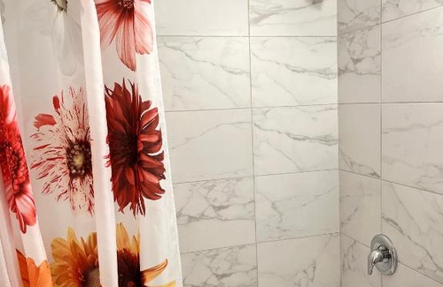Rosemont-La Petite-Patrie Apartment | Modern Studio Apartment in Rosemont Near Downtown Montreal-D