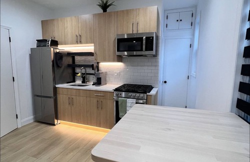 Queens Apartment | Modern Studio Apartment Near Train
