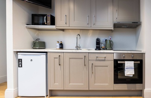 Phibsborough Apartment | Modern Studio APT : 20 Min Walk to Ha'penny Bridge