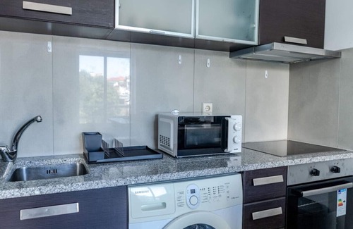 Cedofeita Apartment | Modern Studio in Lapa - 5-min walk to metro!