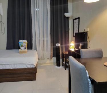 Pasig Apartment | Modern Studio near BGC and Makati with free gym