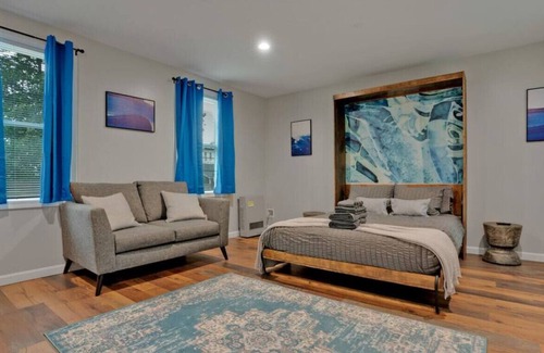Gorham Apartment | Modern Studio | Wi-Fi | Long Term Available