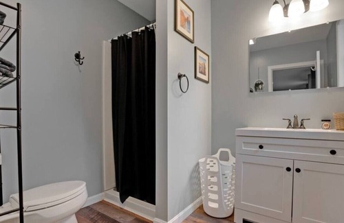 Gorham Apartment | Modern Studio | Wi-Fi | Long Term Available