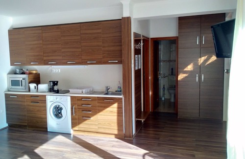 Siofok Aranypart Apartment | Modern style apartment with ait-conditioner & pool, free WIFI, beach is 120m