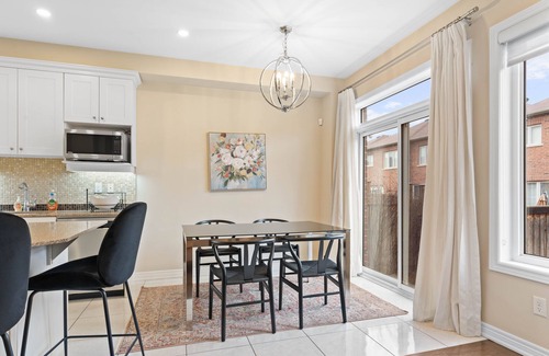 Brampton House | Modern Style ~ Family-Friendly ~ House for Six ~ Fully Equipped ~ Brampton