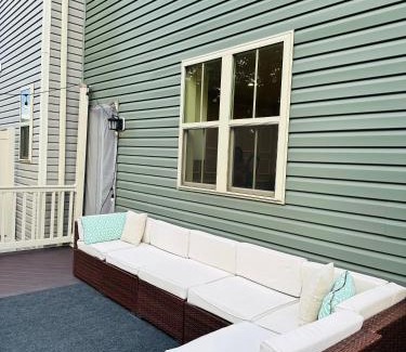 Fort Meade House | Modern Style Townhouse in Fort Meade - Baltimore