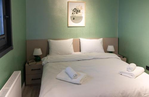 Fatih Apartment | Modern & Stylish 2BR Haven by the Sea in Yedikule