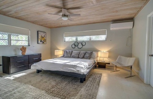 Westward Villas Subdivision House | Modern & Stylish 2BR Unit Walking Distance to BahaMar, Restaurants, and More!