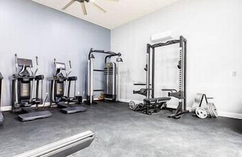 Osage Apartment | Modern, stylish/comfortable 2-bedroom apartment