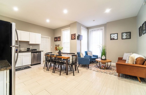 Mill River Apartment | Modern Stylish Unit in Wooster Sq, New Haven - This is a 29-night min booking