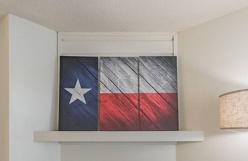 Midland Apartment | Modern Suite Just Outside Downtown Midland