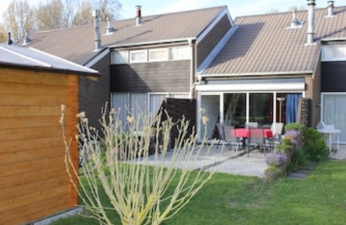 Bruinisse House | Modern, sunny FH by the sea family-friendly top-renovated 7.-14.9.25 Last min.
