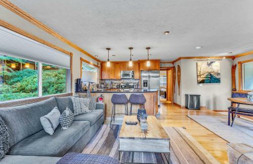 Timberland House | Modern Tahoe Retreat with Grill Walk to Beach