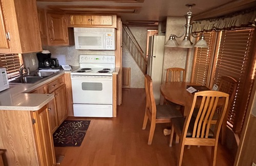 Almont Cabin | Modern "Tiny Home" Style Cabin on Taylor River with Private Fishing Access