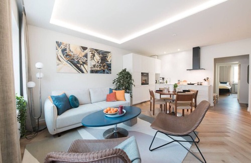 Hietalahti Apartment | Modern, Top Floor Apt. w/Balcony + Easy Check-in