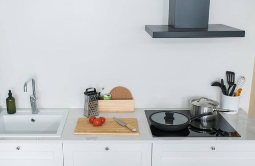 Hietalahti Apartment | Modern, Top Floor Apt. w/Balcony + Easy Check-in