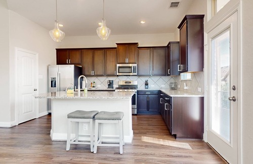 North San Antonio - SAT House | Modern townhome with enclosed yard, private balcony, & W/D - near local park