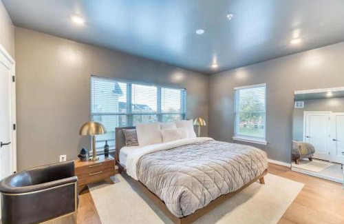 Washington House | Modern Townhouse w/
