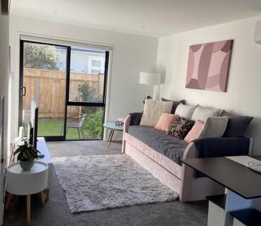 Lower Hutt Apartment | Modern, trendy apartment