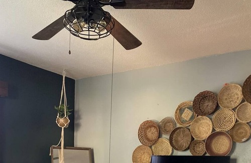 Pella House | MODERN UPSTAIRS SPACE