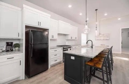 Lubbock House | Modern Uptown - 4BR 2BA - New Construction