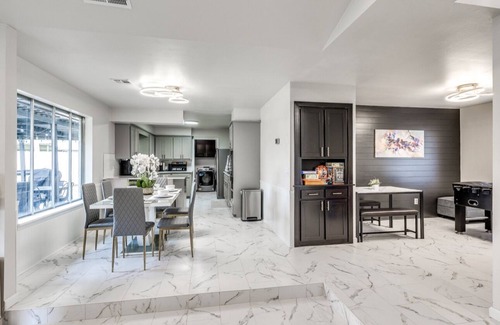 Oklahoma City House | Modern Urban Retreat With Hot Tub. Close to major popular restaurants. n