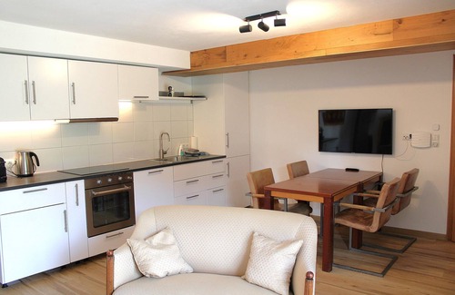 Tschagguns Apartment | Modern vacation apartment with terrace, garden and breathtaking mountain views
