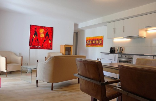 Tschagguns Apartment | Modern vacation apartment with terrace, garden and breathtaking mountain views