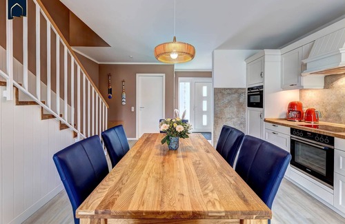 Koelpinsee House | Modern vacation home Am Pier 7a in Loddin with terrace and garden view