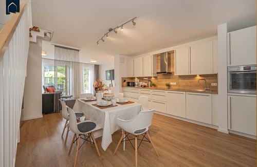 Koelpinsee House | Modern vacation home with terrace near the beach on Usedom