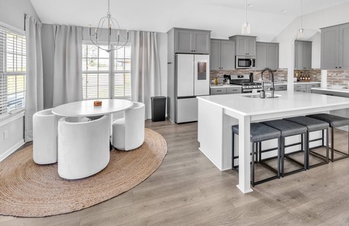 Gunter Afs House | Modern vacation home near Maxwell-Gunter AFB