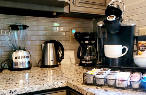 Ellijay Cottage | Modern Vibe Cottage- long term rentals only.