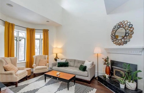 West Side House | Modern Victorian Home Entire Home Or Private Rooms Available for family or group