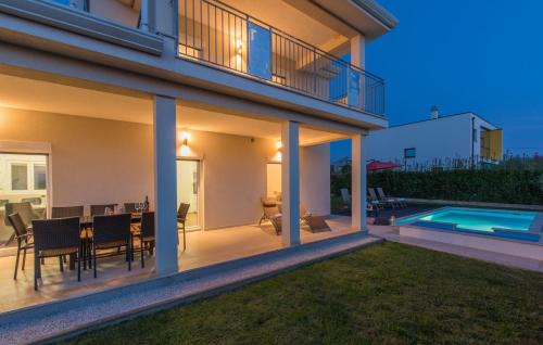 Dracevac Villa | Modern Villa Anita with Pool near Porec