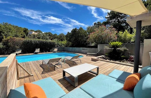 Cala Rossa Villa | Modern Villa Domaine Cala Rossa swimming pool private beach on foot 7bed/7bath