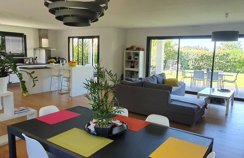 Aimargues Villa | Modern villa in a quiet location between the sea, Nîmes and Montpellier