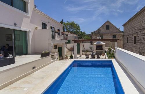 Povlja Villa | Modern Villa in Povlja with Pool