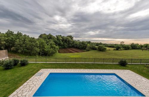 Jakovici Villa | Modern Villa Vesna with Private Pool
